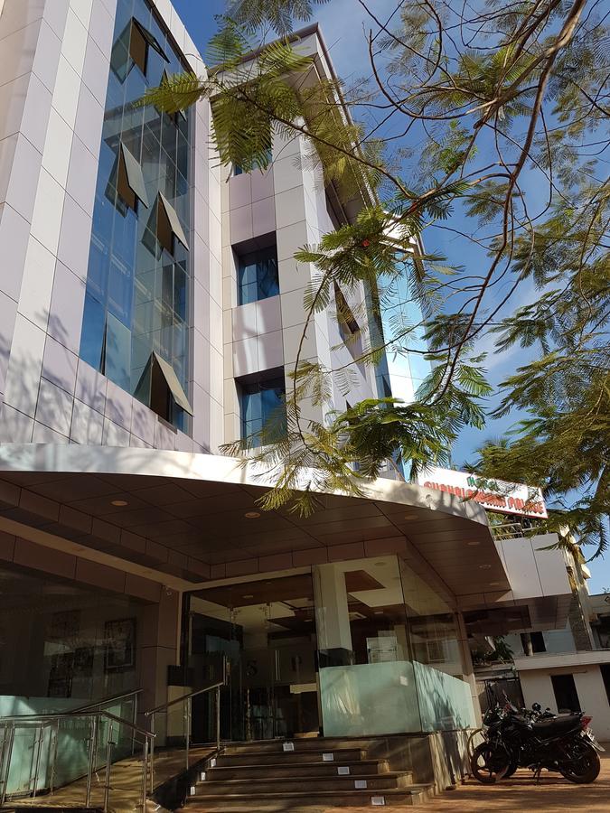 Hotel Subhalakshmi Palace Karaikudi Exterior foto