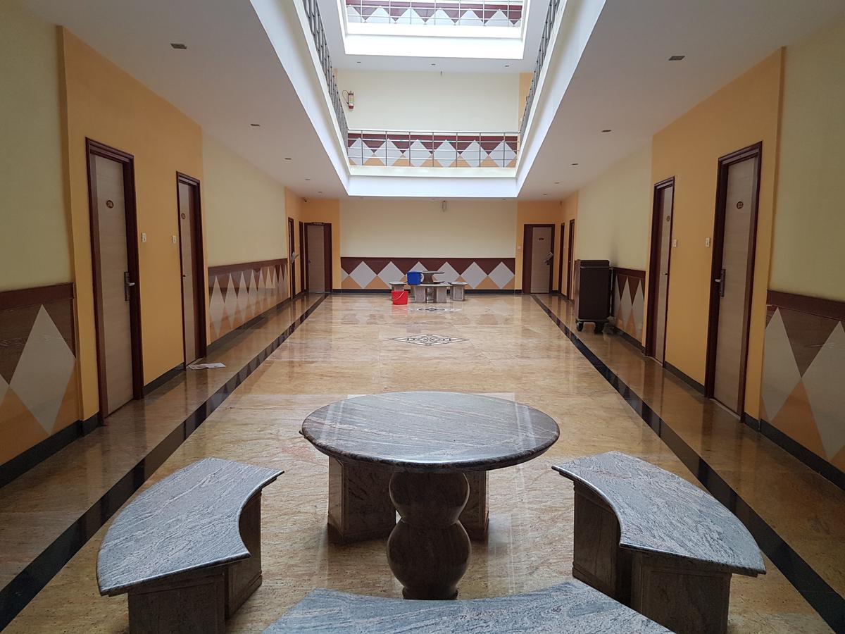 Hotel Subhalakshmi Palace Karaikudi Exterior foto